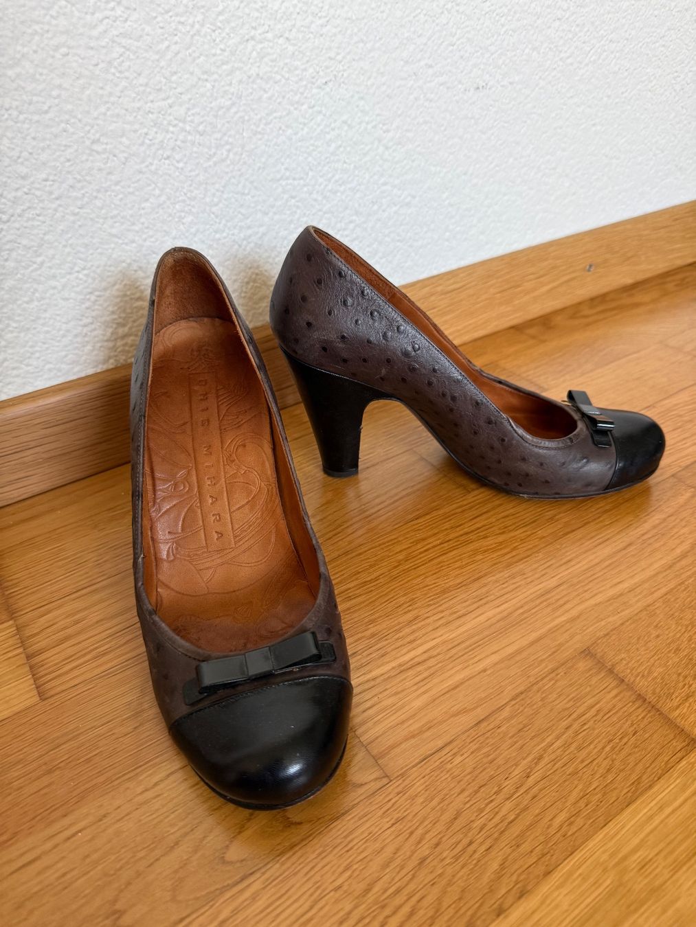 Chie Mihara Chaussures femmes: Chie Mihara Gr 38 – D'occasion à Murten par baerendreck