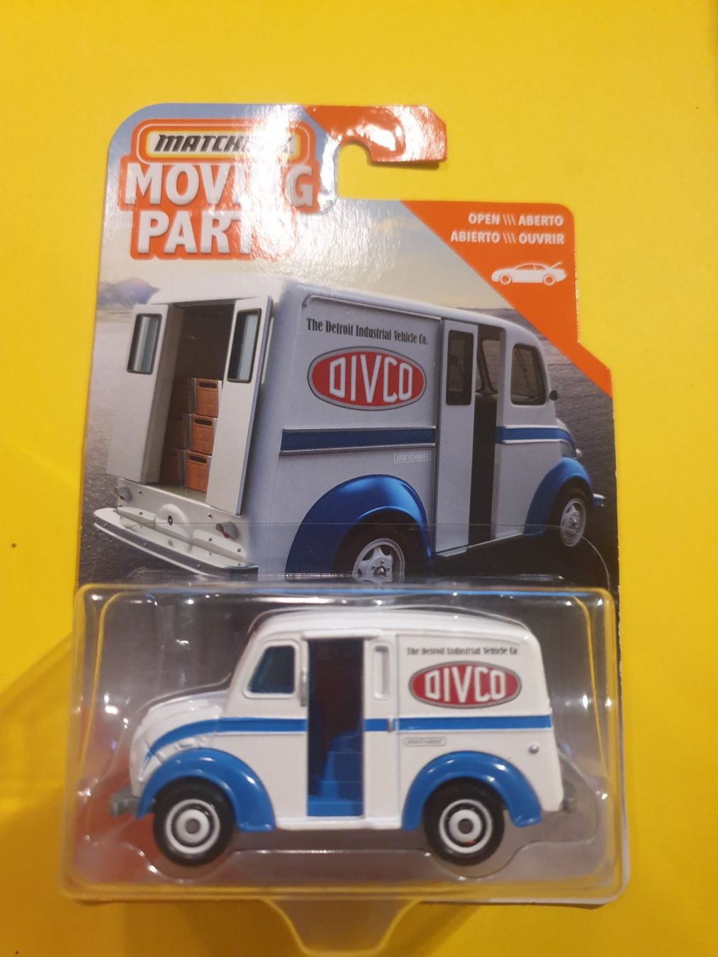 Matchbox Modellini d'auto: Matchbox DIVCO MILK TRUCK – Nuovo e nell'imballaggio originale da Oftringen venduto da Rotor 1