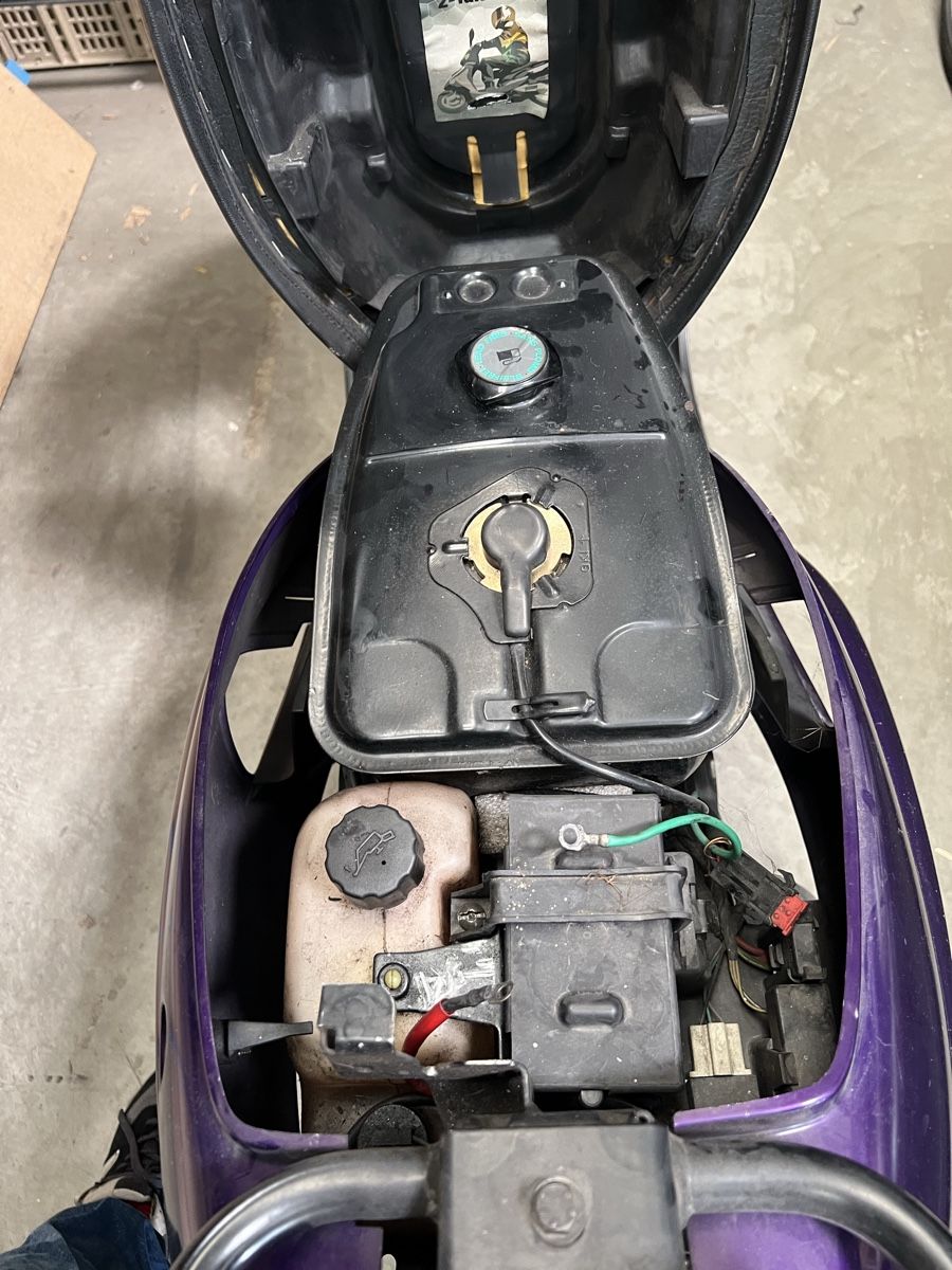 Peugeot Scooter: Peugeot Buxy Roller 50ccm violett – Difettoso da Basel venduto da ChristophBasel 4