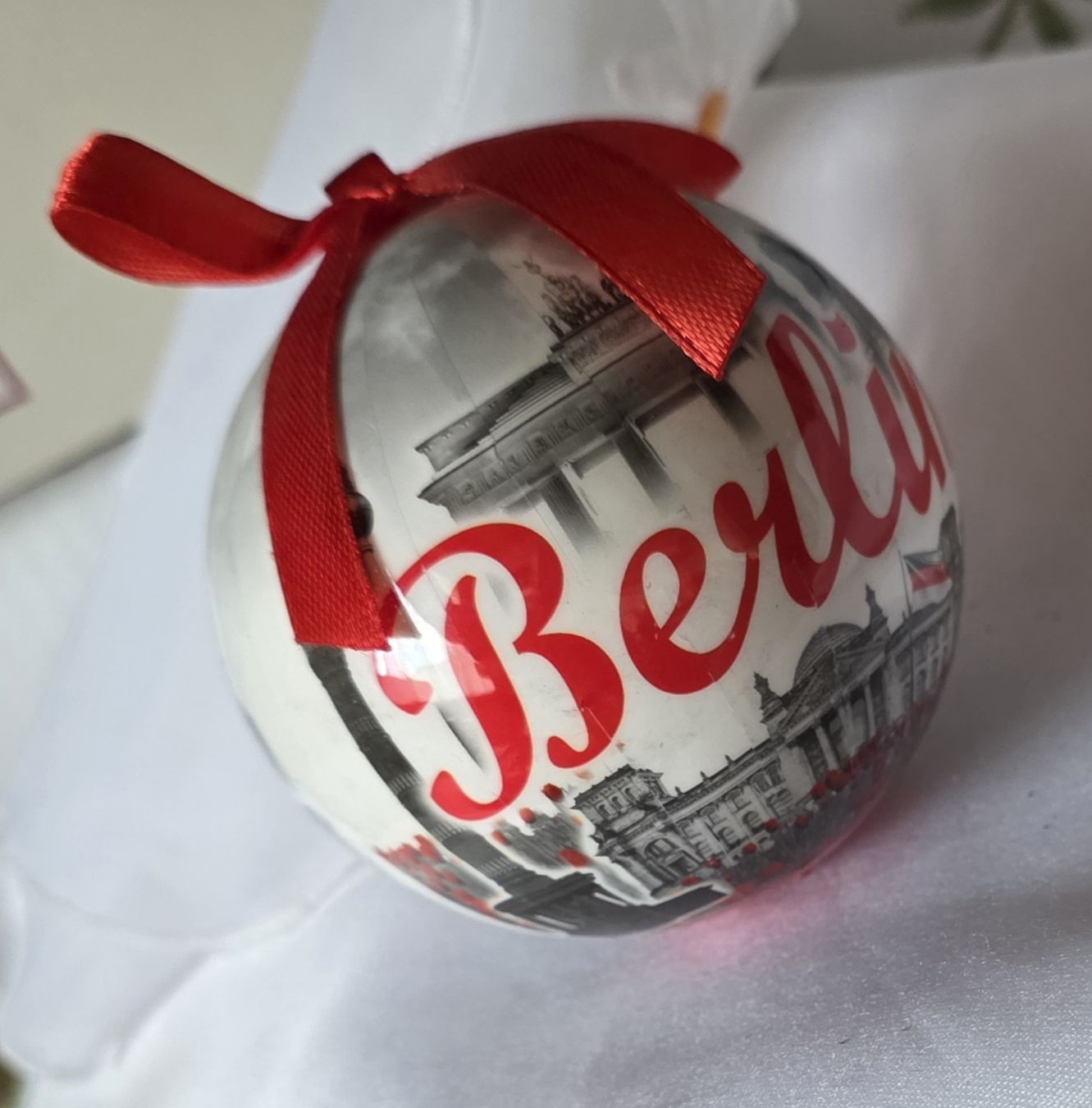 Tutte le decorazioni: Weihnachtskugel Berlin Branderburger Tor Siegelsäule  – Nuovo (secondo la descrizione) da Rickenbach BL venduto da nicole611 1