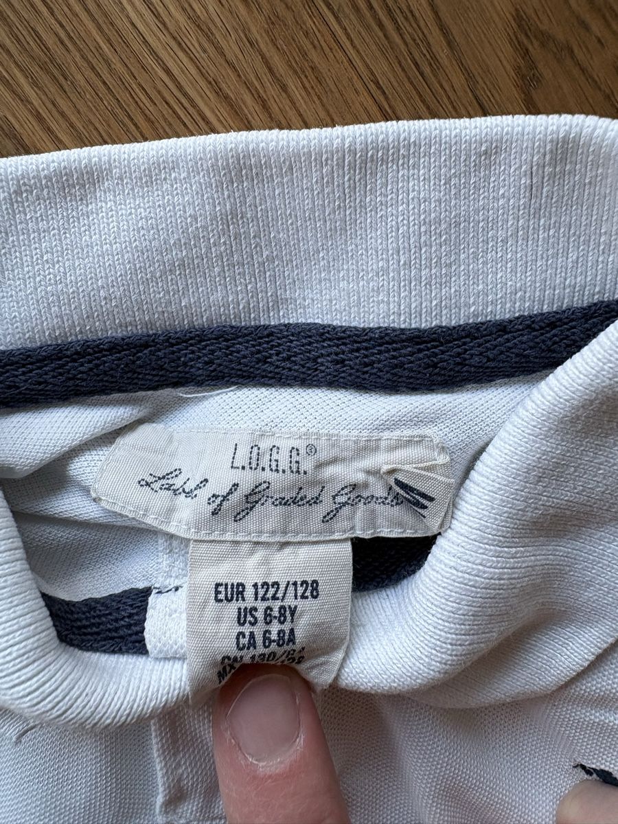 H&M Hemden, T-Shirts & Polos: H&M Poloshirt, Gr. 122/128, Weiss – Gebraucht aus Horgen von Rafnaf 3