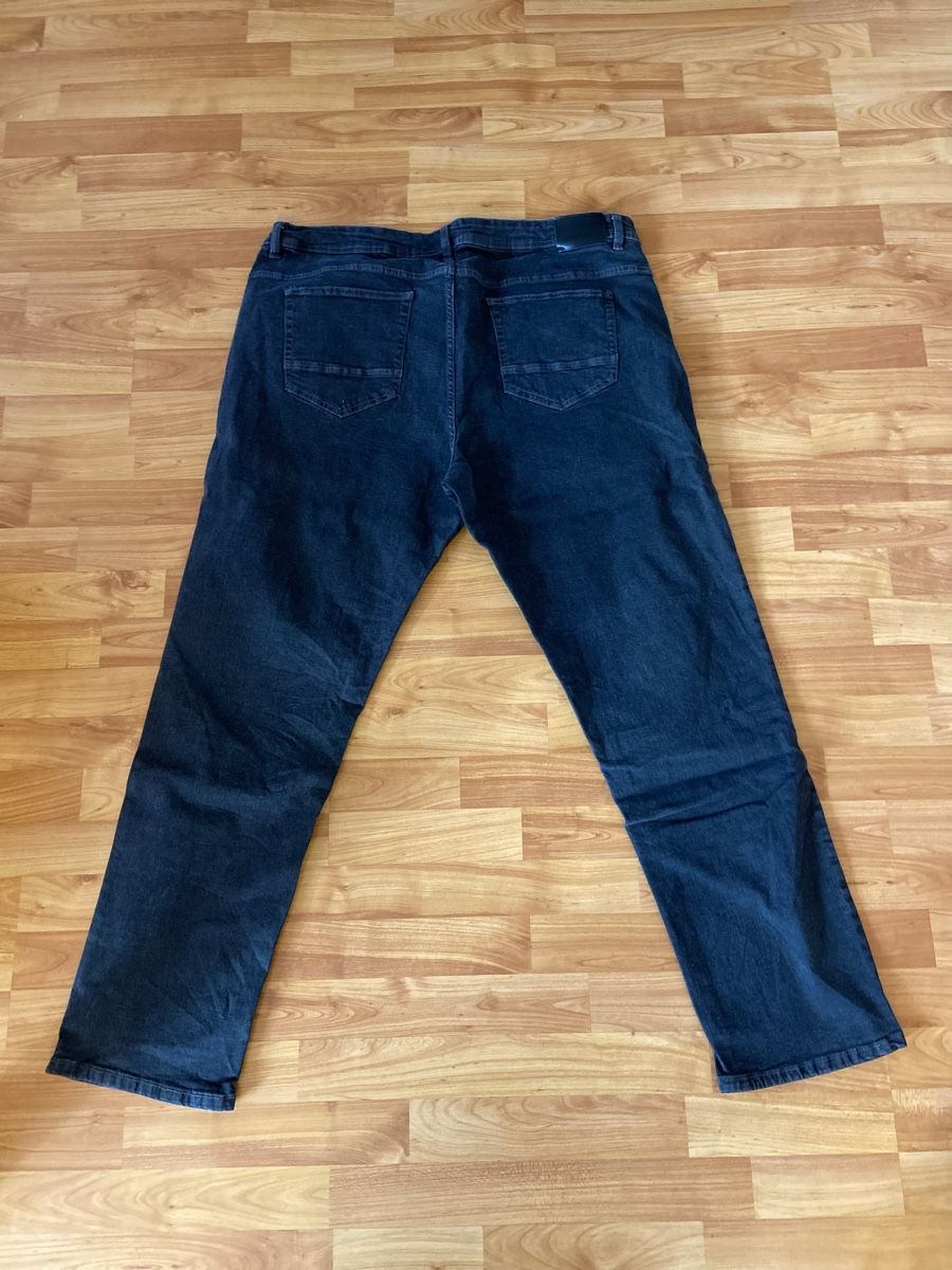 Jeans: Jeans schwarz,Gr. 64 – Usato da Amriswil venduto da Bobbel-Zauber 3
