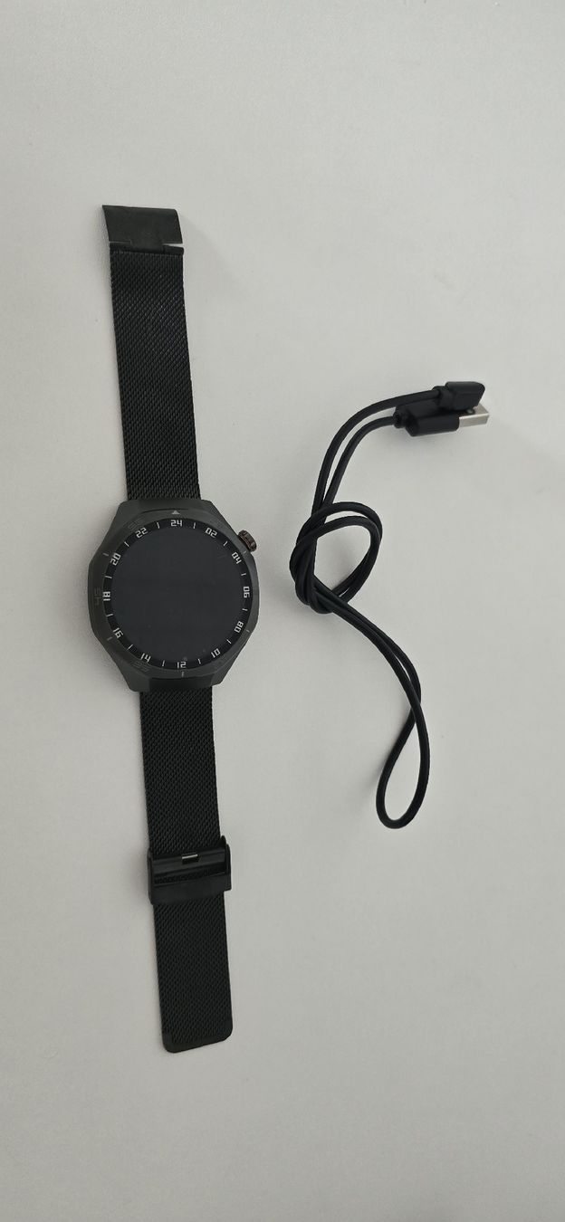 Smartwatch: Schicke Smartwatch - Inkl. Ladekabel. – Neu (gemäss Beschreibung) aus Schafisheim von LittleZwerg