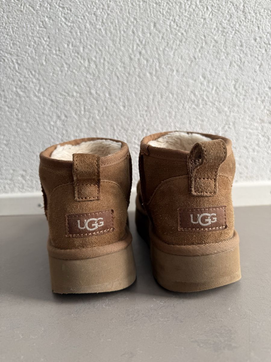 Ugg Damenschuhe: UGG Boots – Gebraucht aus Bolken von MFIF 1