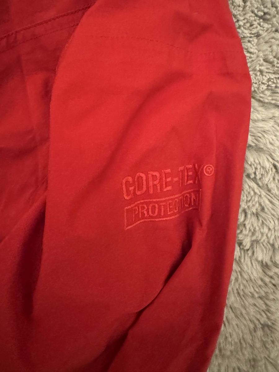 Berghaus Jacken: Berghaus Gore-Tex Jacket Red Size XL – Gebraucht aus Arzier-Le Muids von kol_6zbr 1