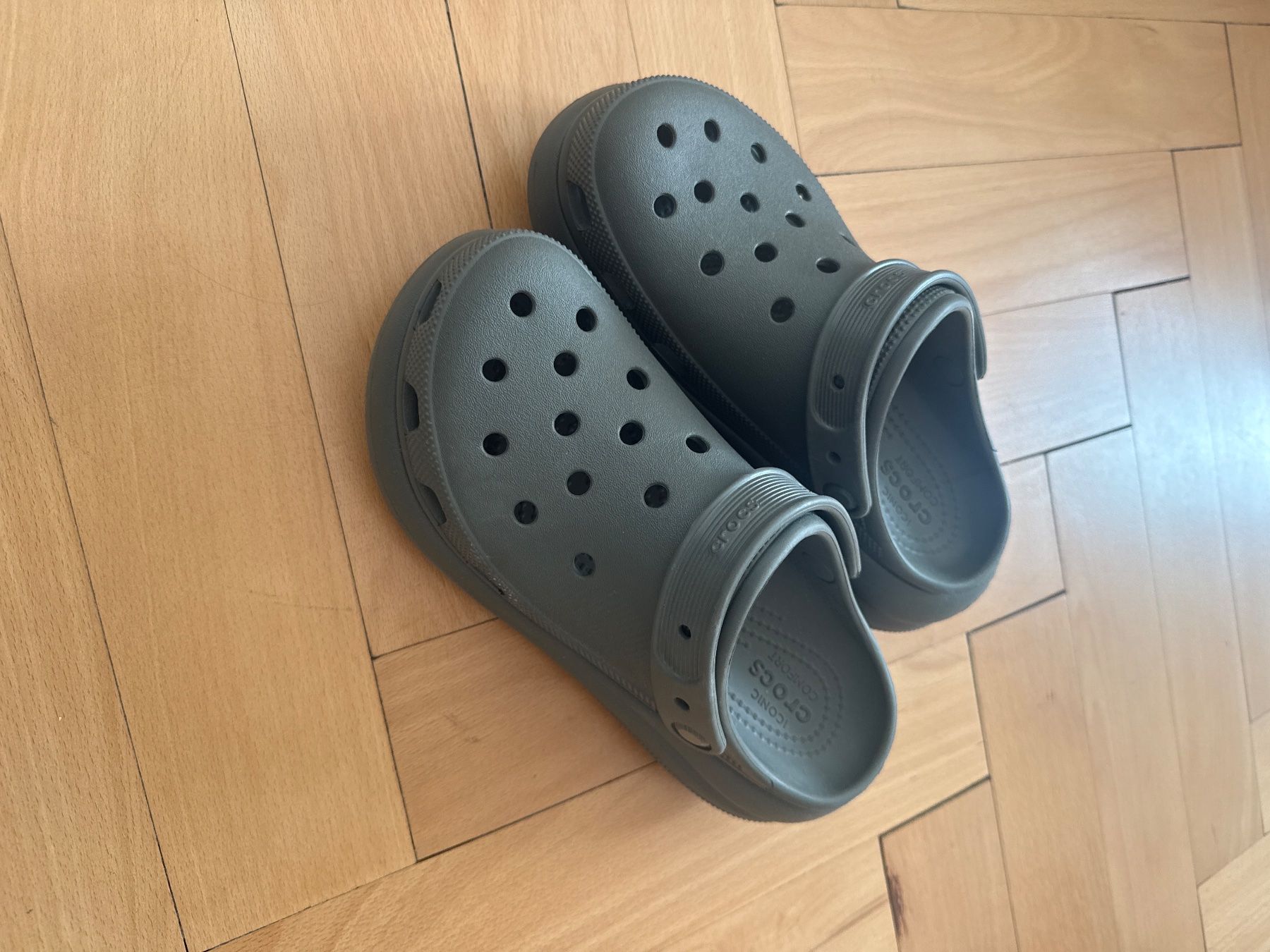 Chaussures hommes: Crocs – D'occasion à Zürich par ele_nd88 1