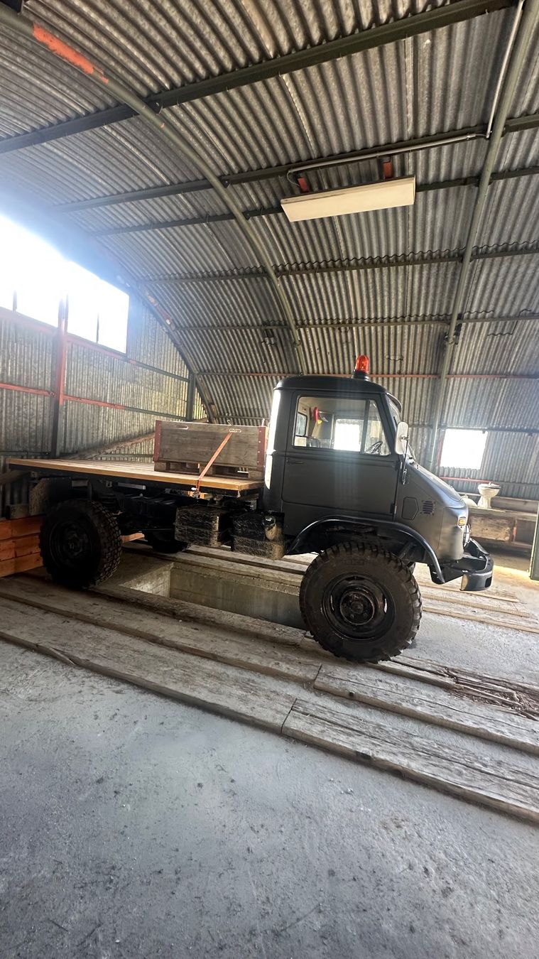 Mercedes-Benz Véhicules utilitaires: Unimog 404 – D'occasion à Zeneggen par Snnooore 2