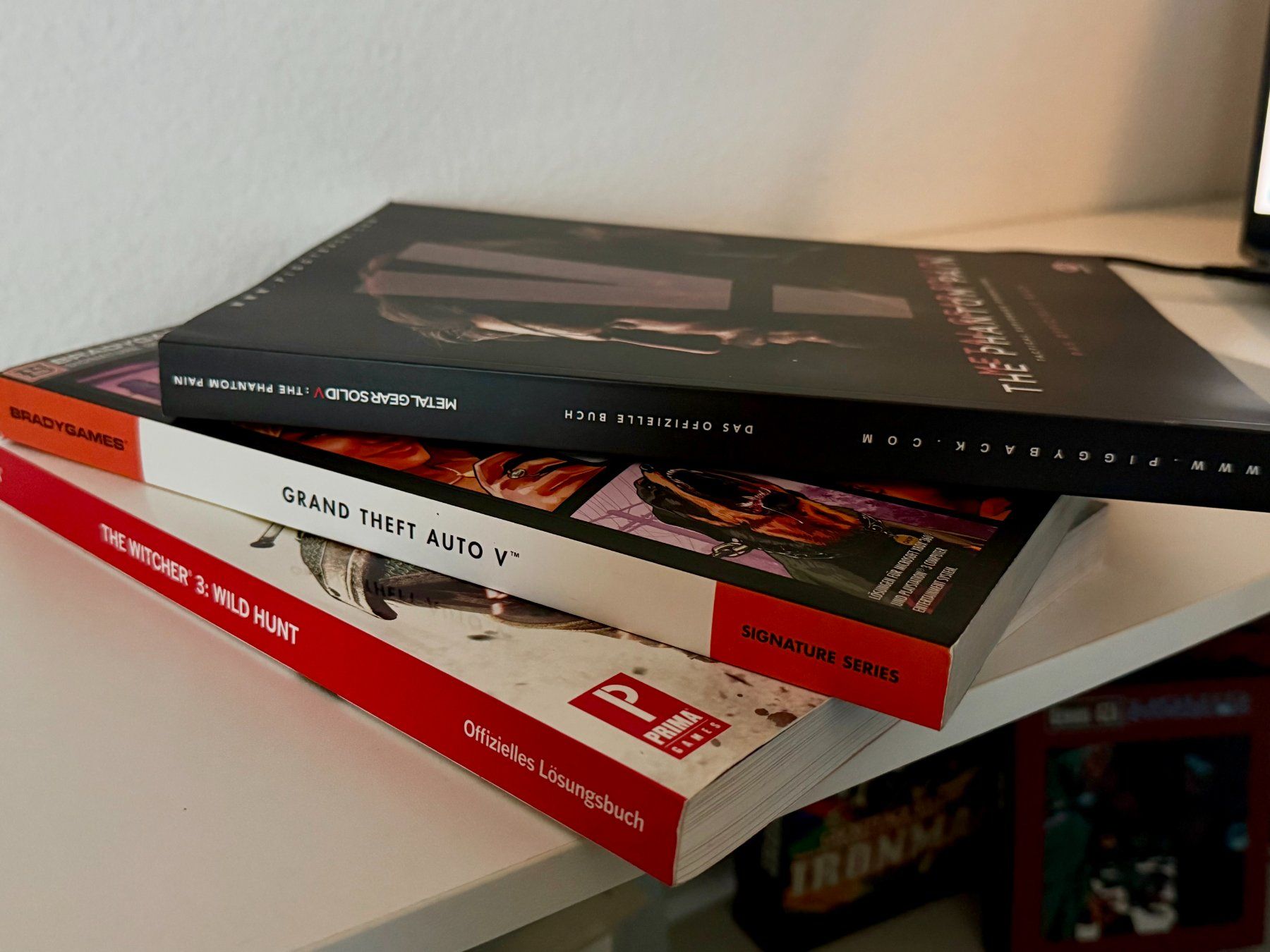 Livres: Strategy Guide Bundle (deutsch) – D'occasion à Zürich par NerdLoot
