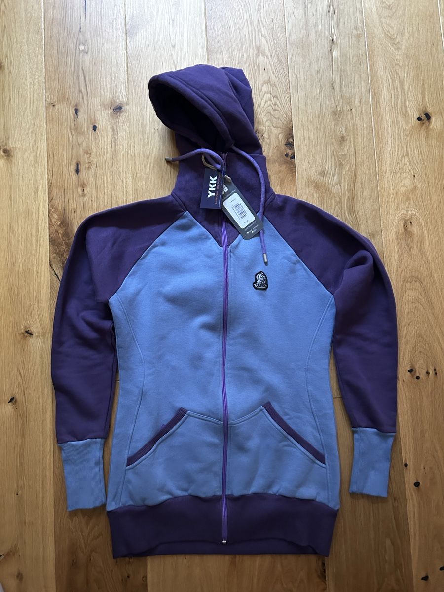 Pullover & Sweatshirts: Fädd Troijer/Hoodie, Grösse M – Neu und originalverpackt aus Maienfeld von geradeaus 2
