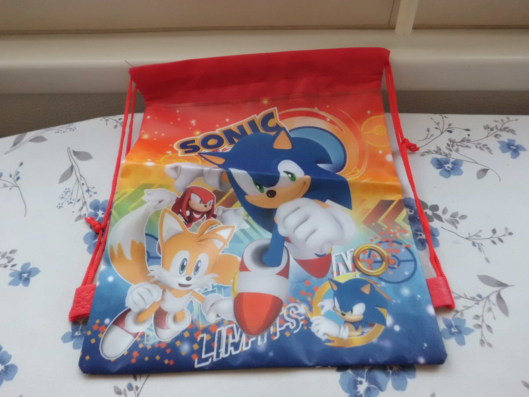 Sacs & sacs à dos: SONIC GESCHENKTÜTEN – Neuf avec emballage d'origine à Möhlin par Dominik69 1
