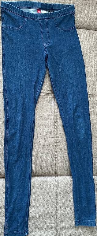 H&M Leggings: Leggings effet jeans – Gebraucht aus Confignon von jus_yr82