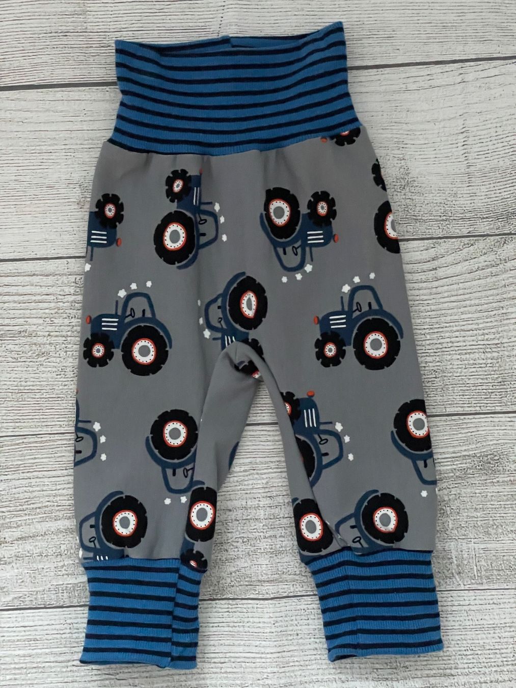 Pantaloni: Fleece Thermo Pumphose mit Traktor Gr. 50/56 Neu – Nuovo e nell'imballaggio originale da Rietheim venduto da Nugger