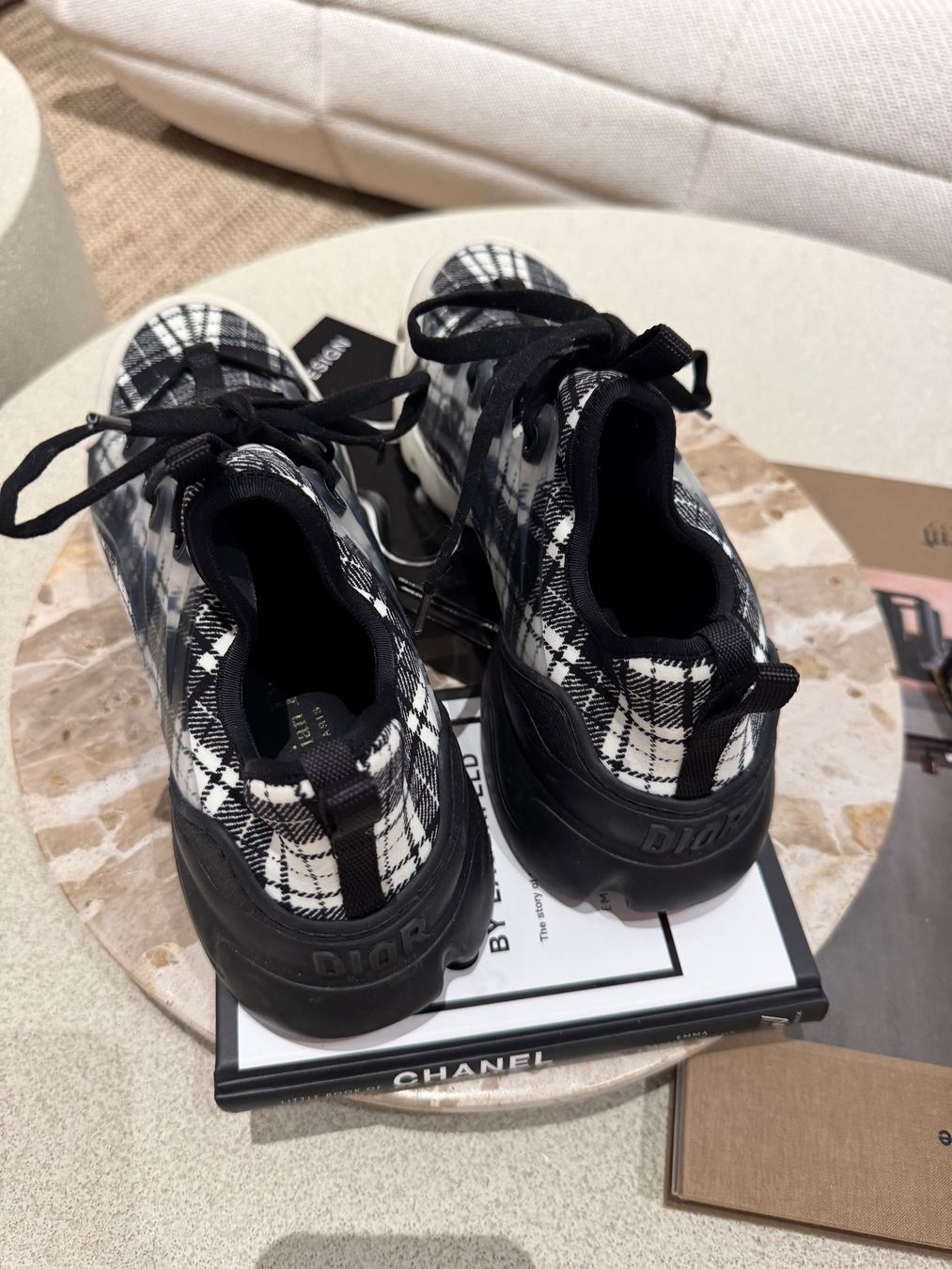 Dior Scarpe da donna: DIOR SNEAKERS TARTAN – Usato da Schwyz venduto da bofb 3