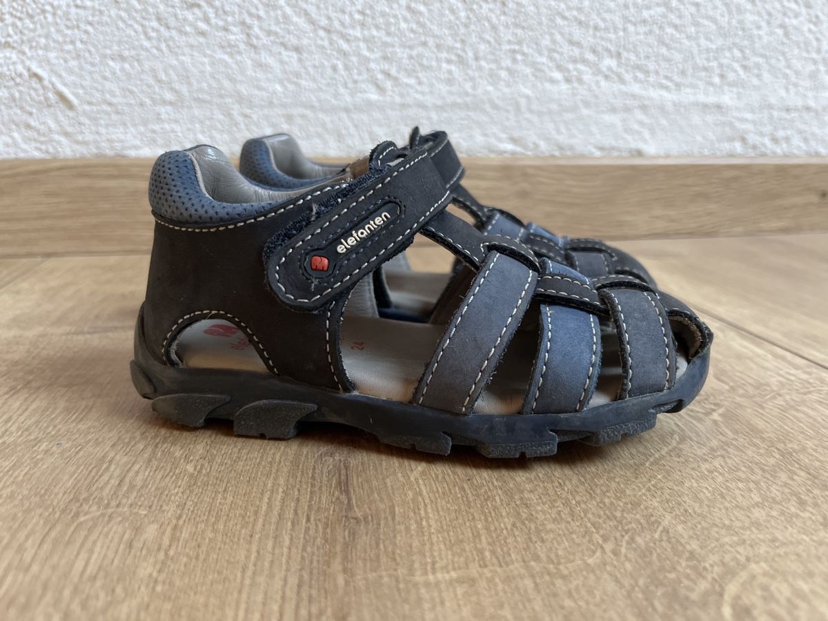 Elefanten Scarpe da uomo: Elefanten Sandalen Grösse 24 – Usato da Zuckenriet venduto da ca_ac