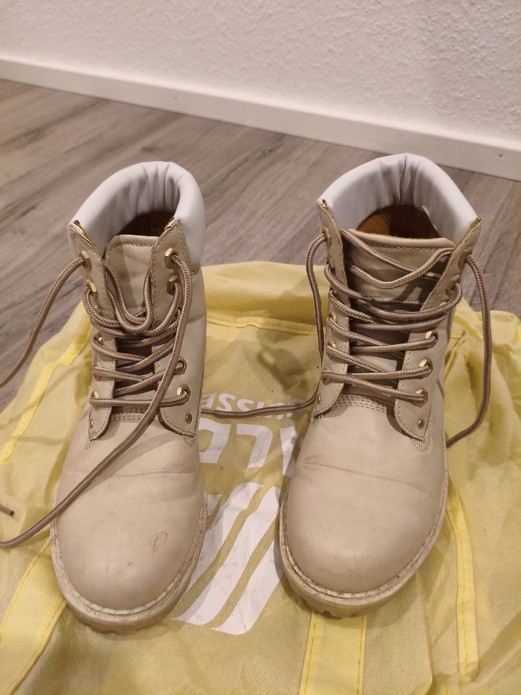 Scarpe da donna: Scarpe invernali – Usato da Bioggio venduto da OresteIronix 3