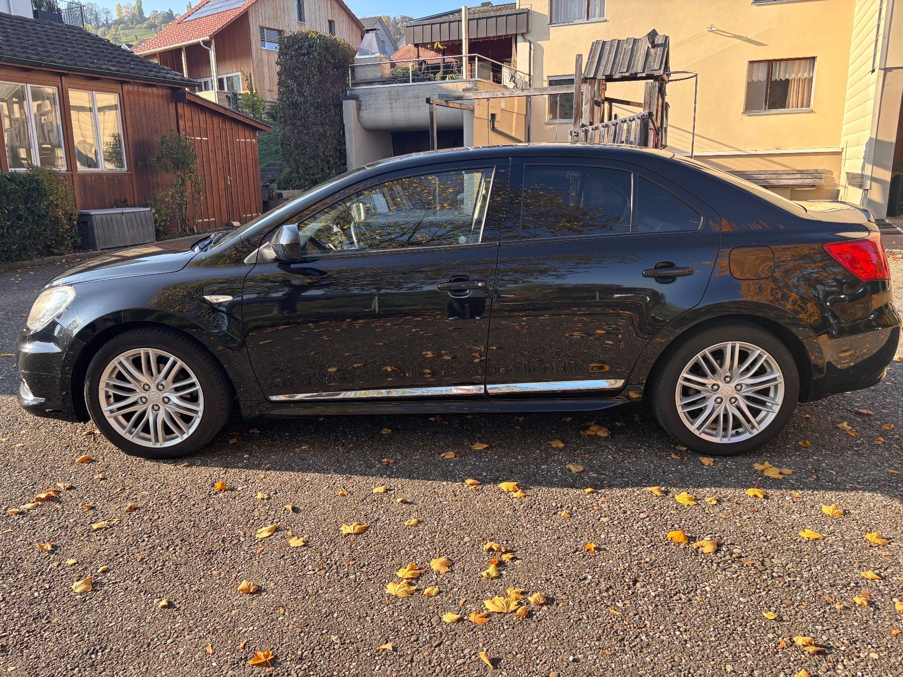 Suzuki Autos: Suzuki Kizashi 2.4 2011 – Gebraucht aus Ziefen von JustBurn 7