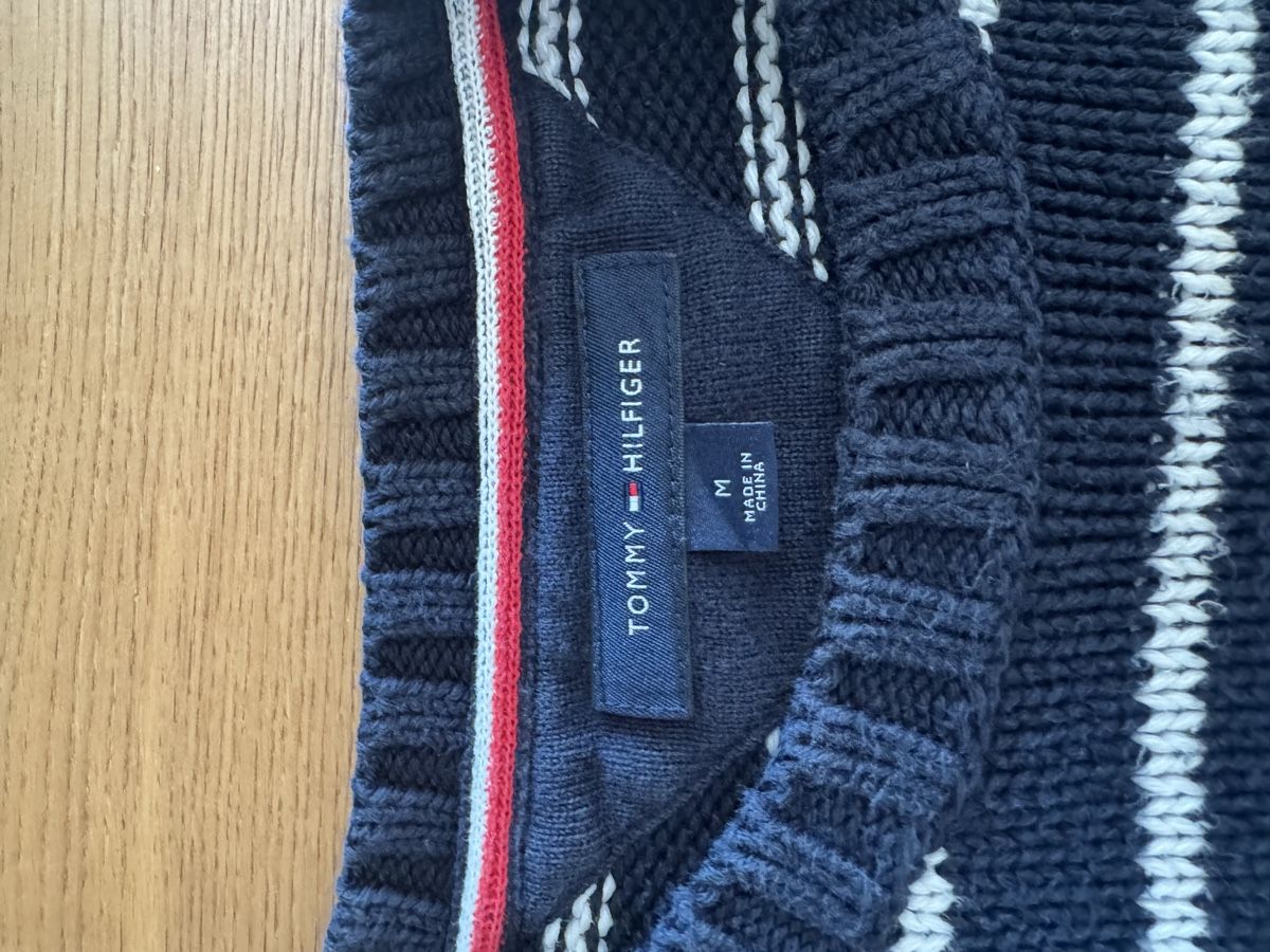 Tommy Hilfiger Pullover & Sweatshirts: Tommy Hilfiger Strickpullover – Gebraucht aus Schaan von kri_tsw8 2
