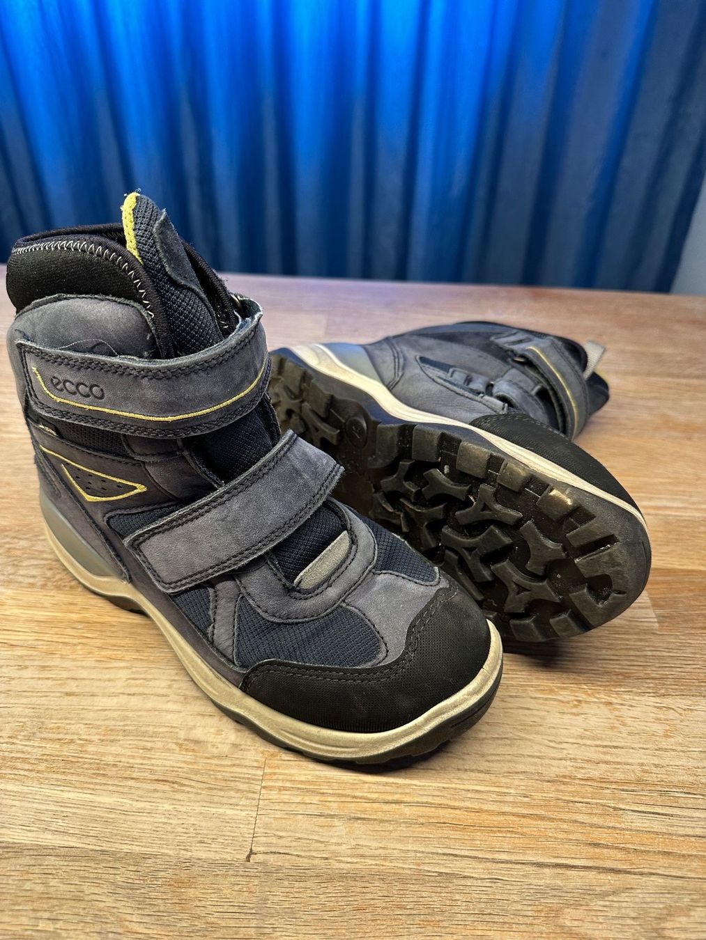 Scarpe da uomo: bequeme Winterstiefel Goretex,  Gr. 37 – Usato da Winkel venduto da Tatanof 1