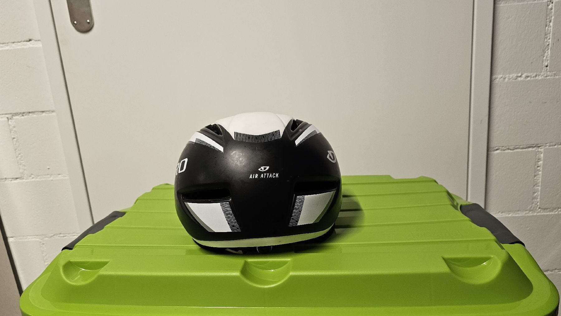 Giro Caschi: Helm von Giro, Grösse L – Usato da Fällanden venduto da salenale 4