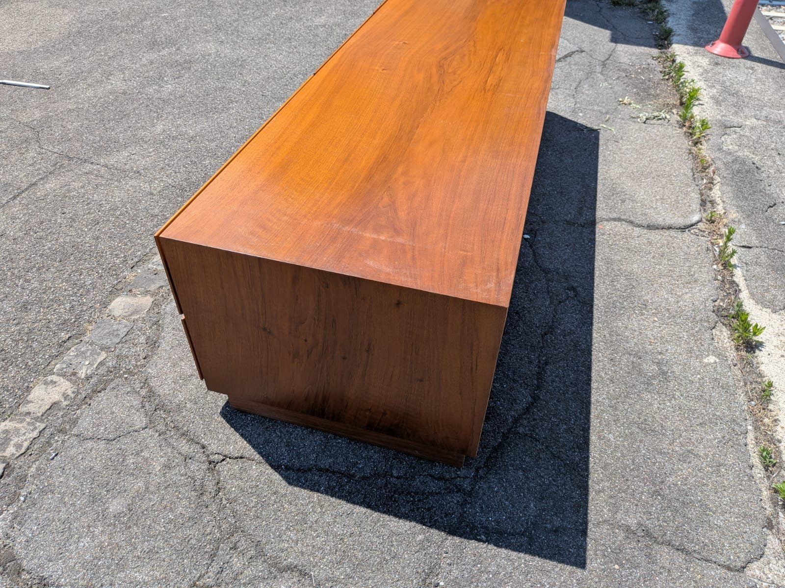 Cassettiere: Mid-Century Sideboard - 2 Türen, 2 Schubladen - Ref. 06/40 – Usato da Au ZH venduto da BrockiAu 5