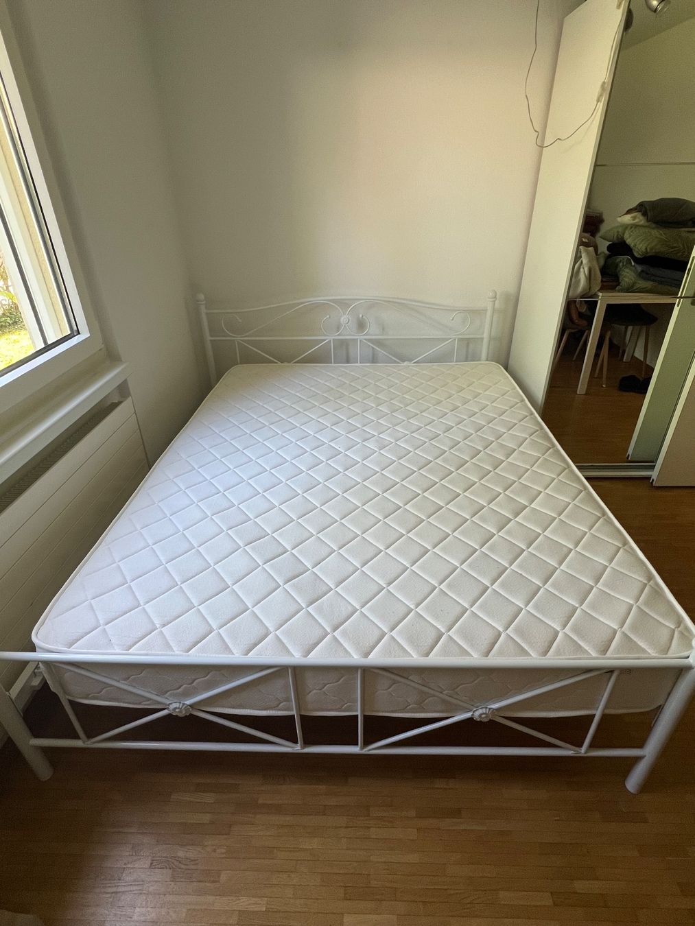Beliani Lits: Bett inkl. Matratze – D'occasion à Horgen par ann_y7md 1