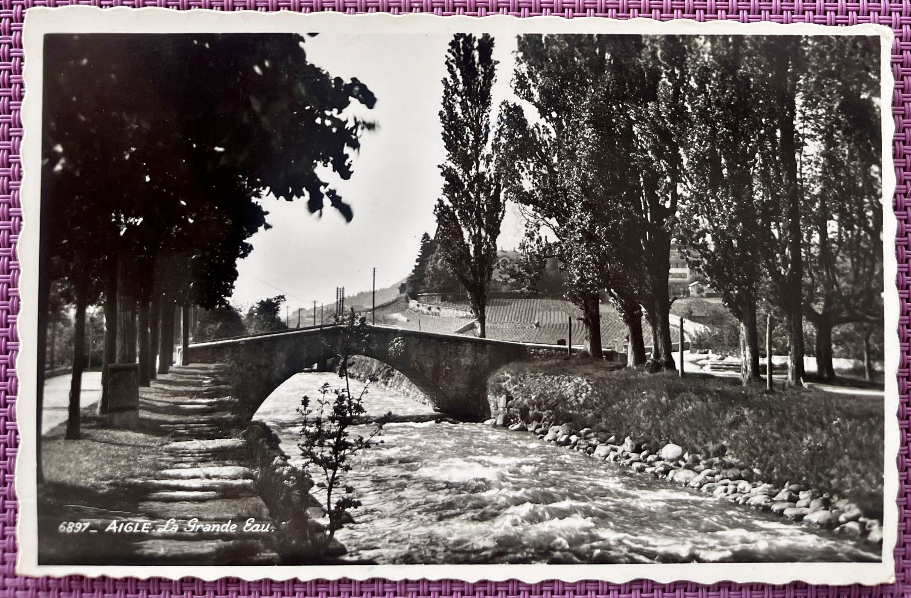 Cartoline postali: AIGLE - Pont sur La Grande eau 1943 – Usato da Lutry venduto da Ediego