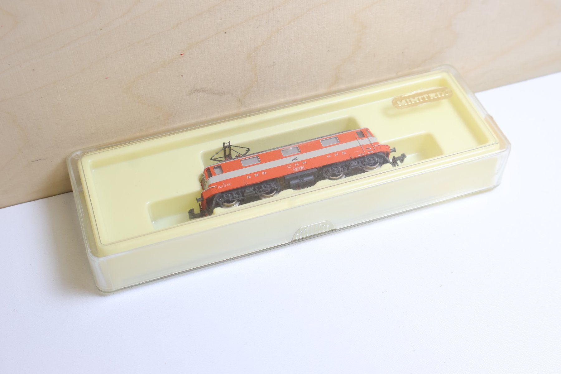 Trix Modellini di ferrovie: Minitrix Swiss Express Re 4/4 E-Lok - 2976 Spur N – Usato da Winterthur venduto da Monstera 8