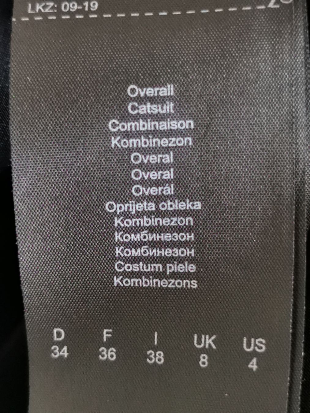 Comma Vestiti: Comma Damen Abends Kleid Overall Gr. 34 – Nuovo (secondo la descrizione) da Schlieren venduto da vlalif 7