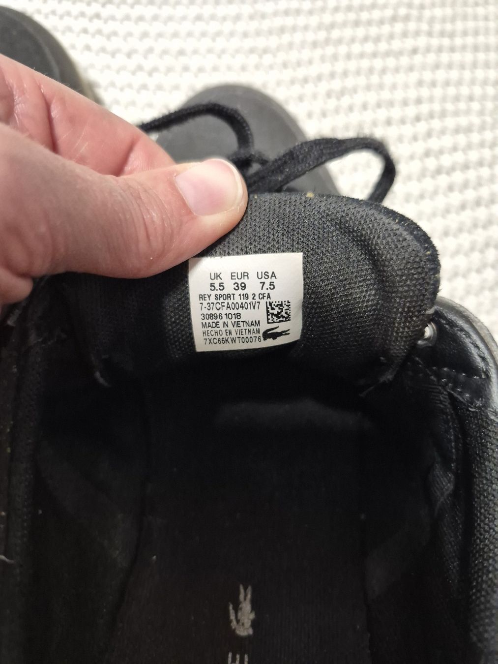 Lacoste Scarpe da donna: Lacoste Sneaker Gr.39, schwarz gold – Usato da Merligen venduto da muss_haben 6