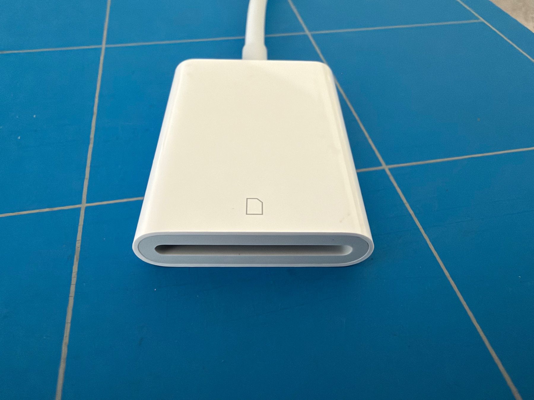 Apple Unità & Adattatore: Apple Lightning auf SD Kartenleser Modell A1595 gebraucht – Usato da Winkel venduto da mic_8kbz 2