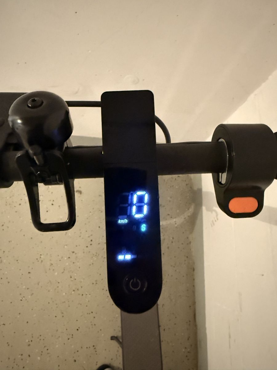 Xiaomi Kickboard: Mi Electric Scooter Essential E-Scooter 11/2021 – Usato da Brittnau venduto da ToastbrotT 2