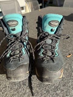 Meindl Scarpe da donna: Meindl Wanderschuh – Usato da Lyss venduto da Tosa