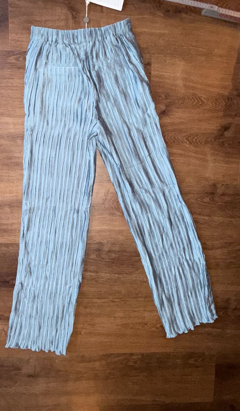Pantaloni: Last chance till 19 June Jonathan Simkhai cut-out trousers-S – Nuovo e nell'imballaggio originale da St-Sulpice VD venduto da juhdu 5