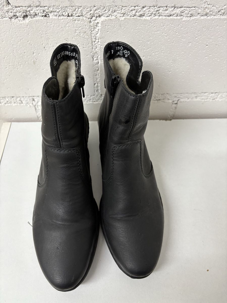 Rieker Scarpe da donna: RIEKER Winter Dameschuhe grösse EU 40 – Usato da Thun venduto da jeff070