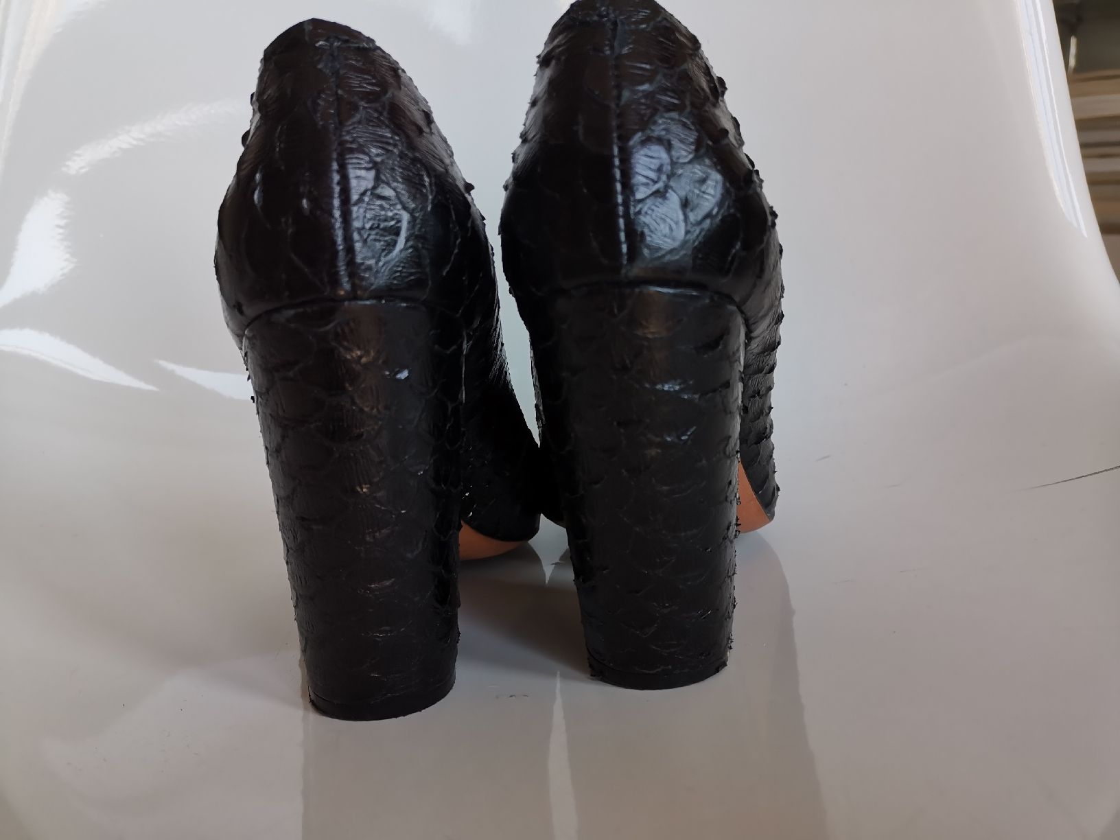 Scarpe da donna: Luiza Barcelos Designer Echt Phyton Leder Schuhe  – Usato da Uerikon venduto da pink_flamingo 3