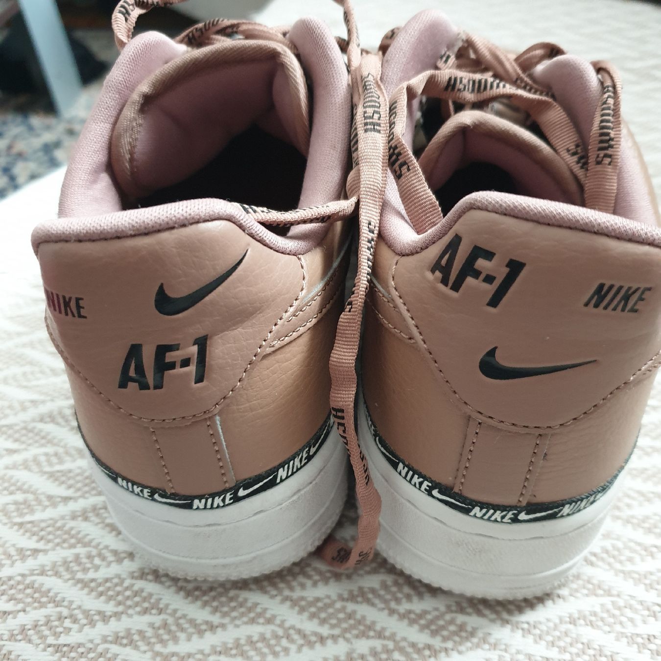 Nike Damenschuhe: Nike Air Grösse 39 – Neu (gemäss Beschreibung) aus Frenkendorf von Moon111 3