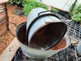 Div. Blechtöpfe zu verkaufen