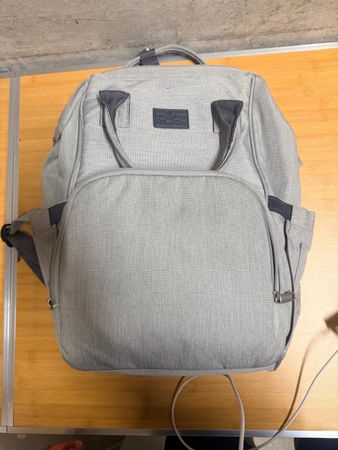 Wickelrucksack / Babytasche mit Flaschenfächern – Grau