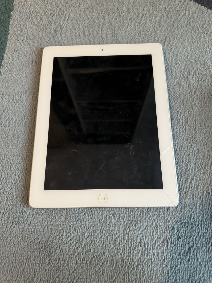 Apple Tablet PC: iPad 4 Generation – Defekt aus Adliswil von Busys