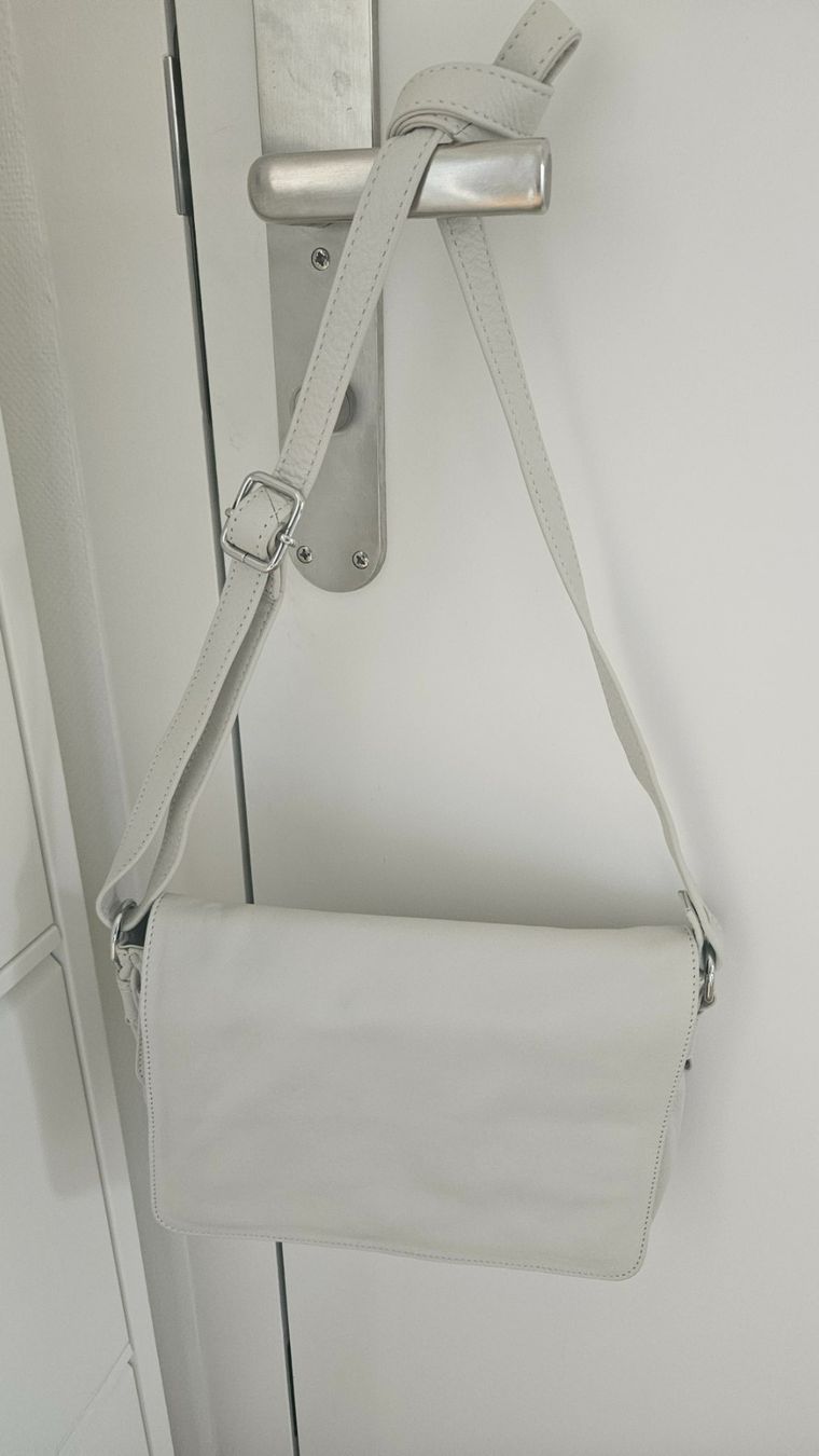 Borse da donna: Ledertasche ecru – Nuovo (secondo la descrizione) da Gockhausen venduto da Carolin_K