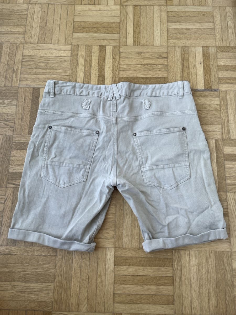 Pantaloni: Sommer-Look: Herren Stoffshorts, hellbeige, Grösse 34 – Usato da Biel/Bienne venduto da Bolagol9 1