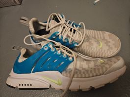 Nike Gr.37.5 für Schmale Füsse