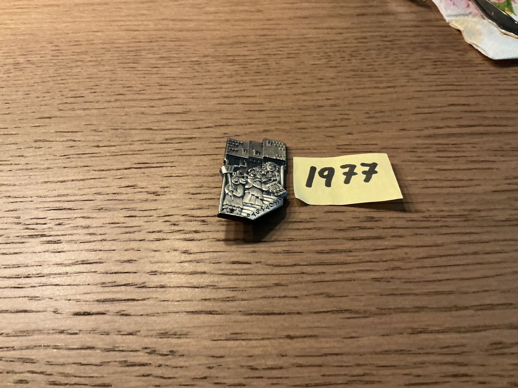 Basler Plaketten & Abzeichen: Silber 1977 – Gebraucht aus Arlesheim von printz01