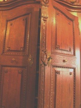 Armadi: Eichenschrank 1810 – Usato da Weissbad venduto da 7733110 3