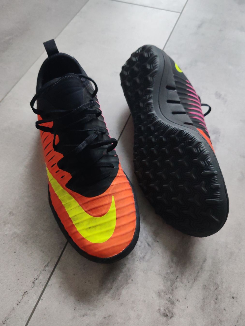 Porte da calcio e da hockey: Fussballschuhe  – Usato da Hochdorf venduto da nesko
