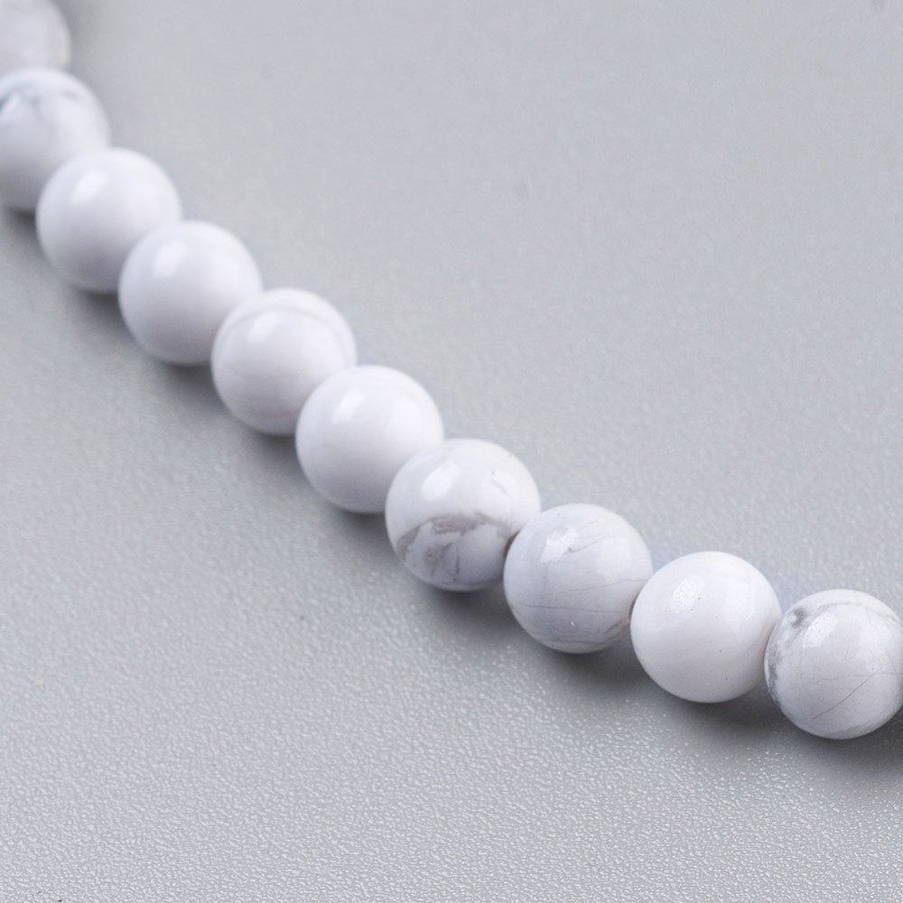 Perle (finte): Howlite Perlen weiss natural 4mm – Nuovo (secondo la descrizione) da Alpnachstad venduto da perlengaby 1