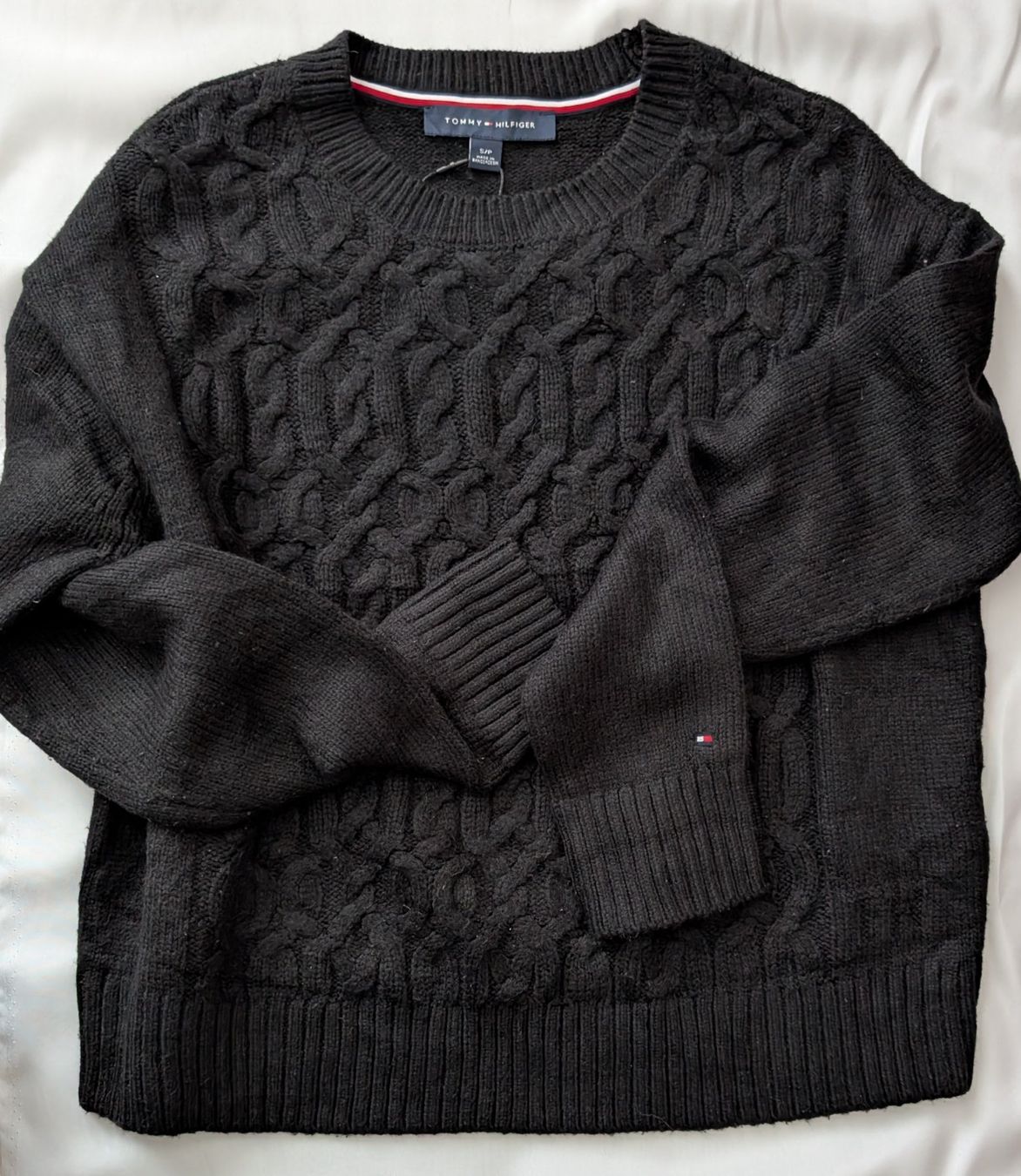 Tommy Hilfiger Pullover & Sweatshirts: schwarzer Strickpullover Tommy Hilfiger, Gr. S – Gebraucht aus Ermatingen von Hanni_und_Nanni 2