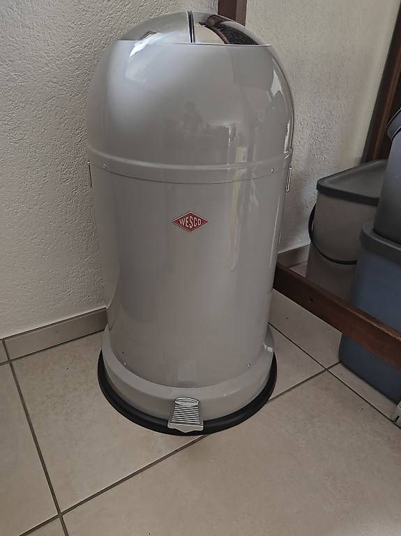 Poubelles: Wesco Kickmaster 33L – D'occasion à Gelterkinden par magicmouse79 2