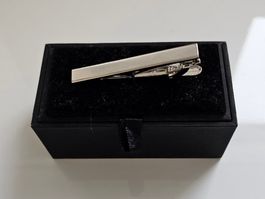 Krawattennadel neu und in Box verpackt