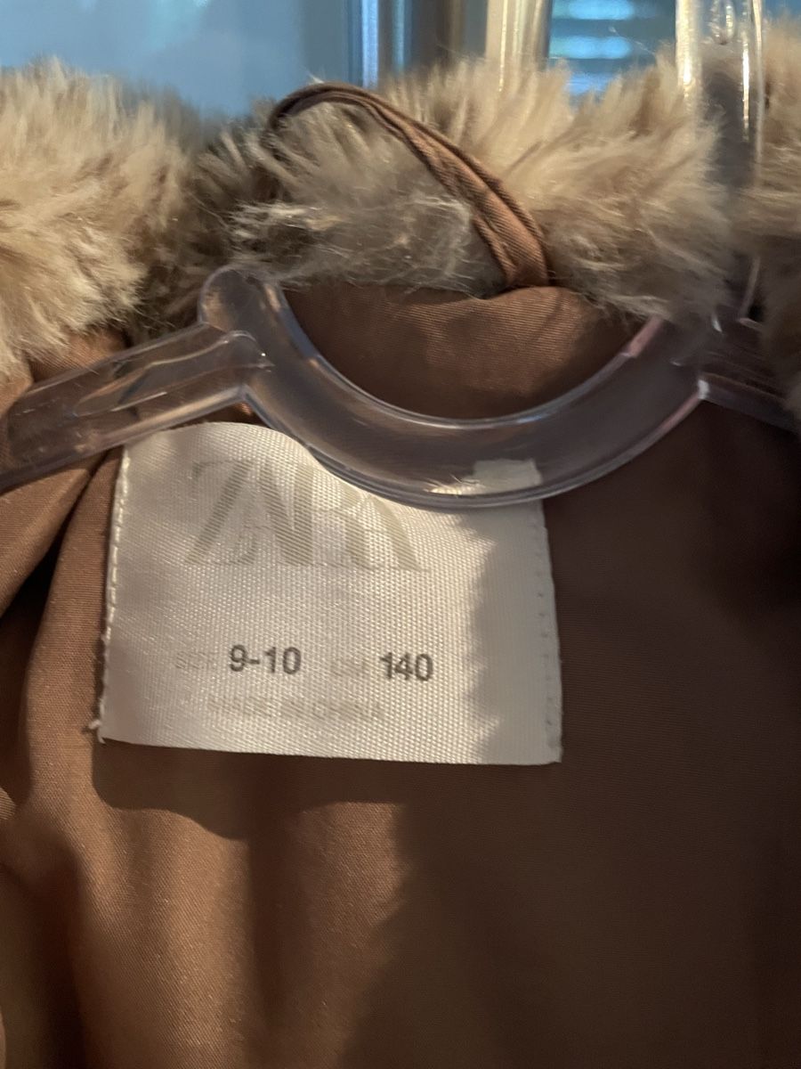Zara Sonstige Mädchenkleider: Gilet Mädchen – Neu (gemäss Beschreibung) aus Balgach von sei_s6d7 2